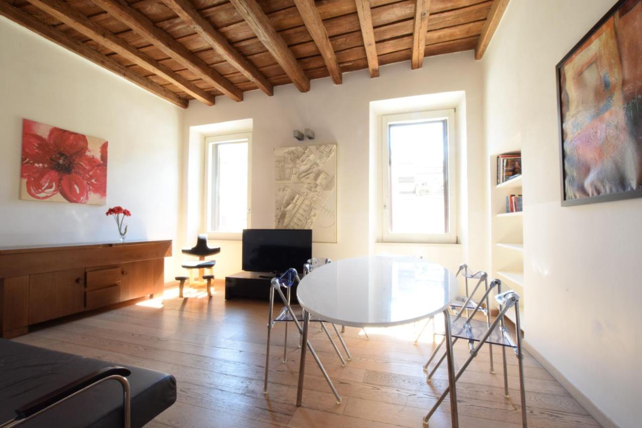 Modern Apartment In Campo De Fiori 로마 외부 사진