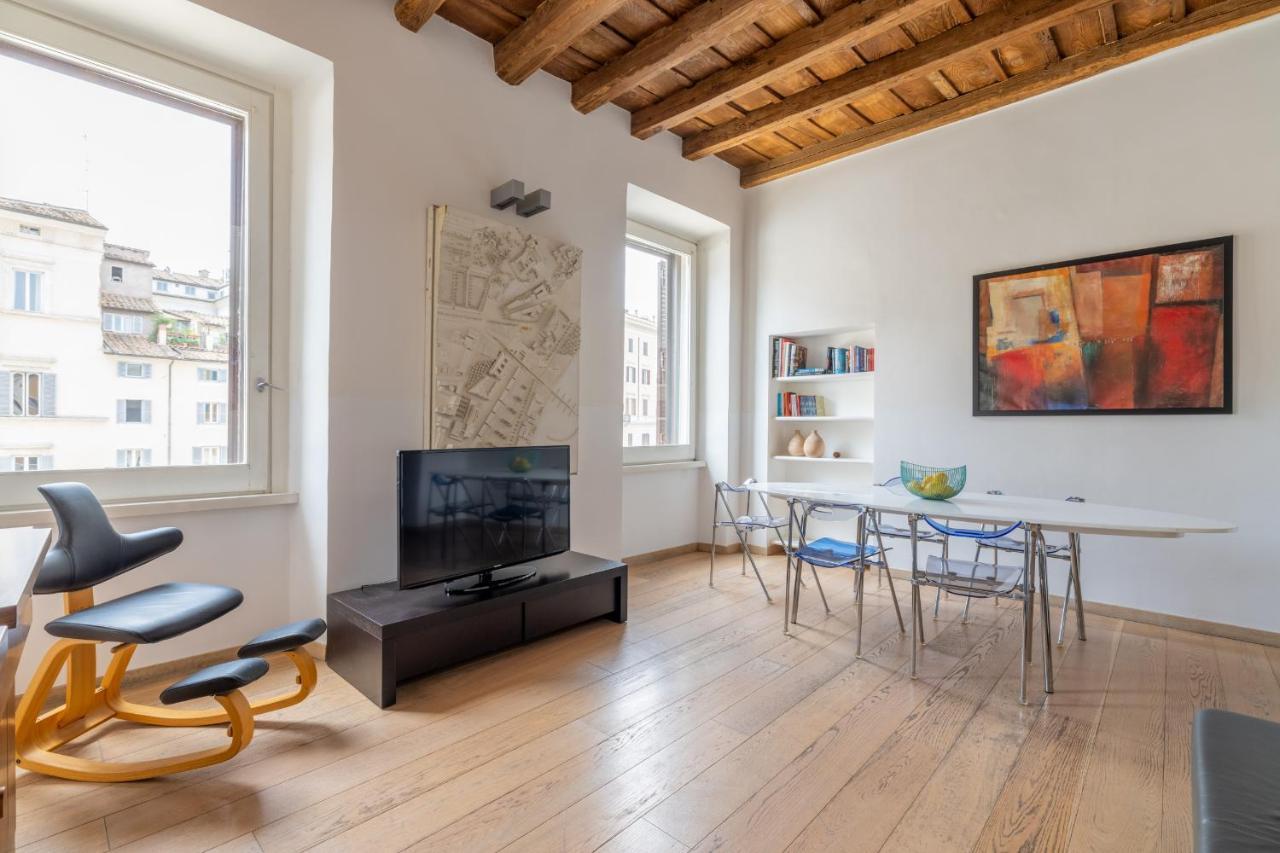 Modern Apartment In Campo De Fiori 로마 외부 사진