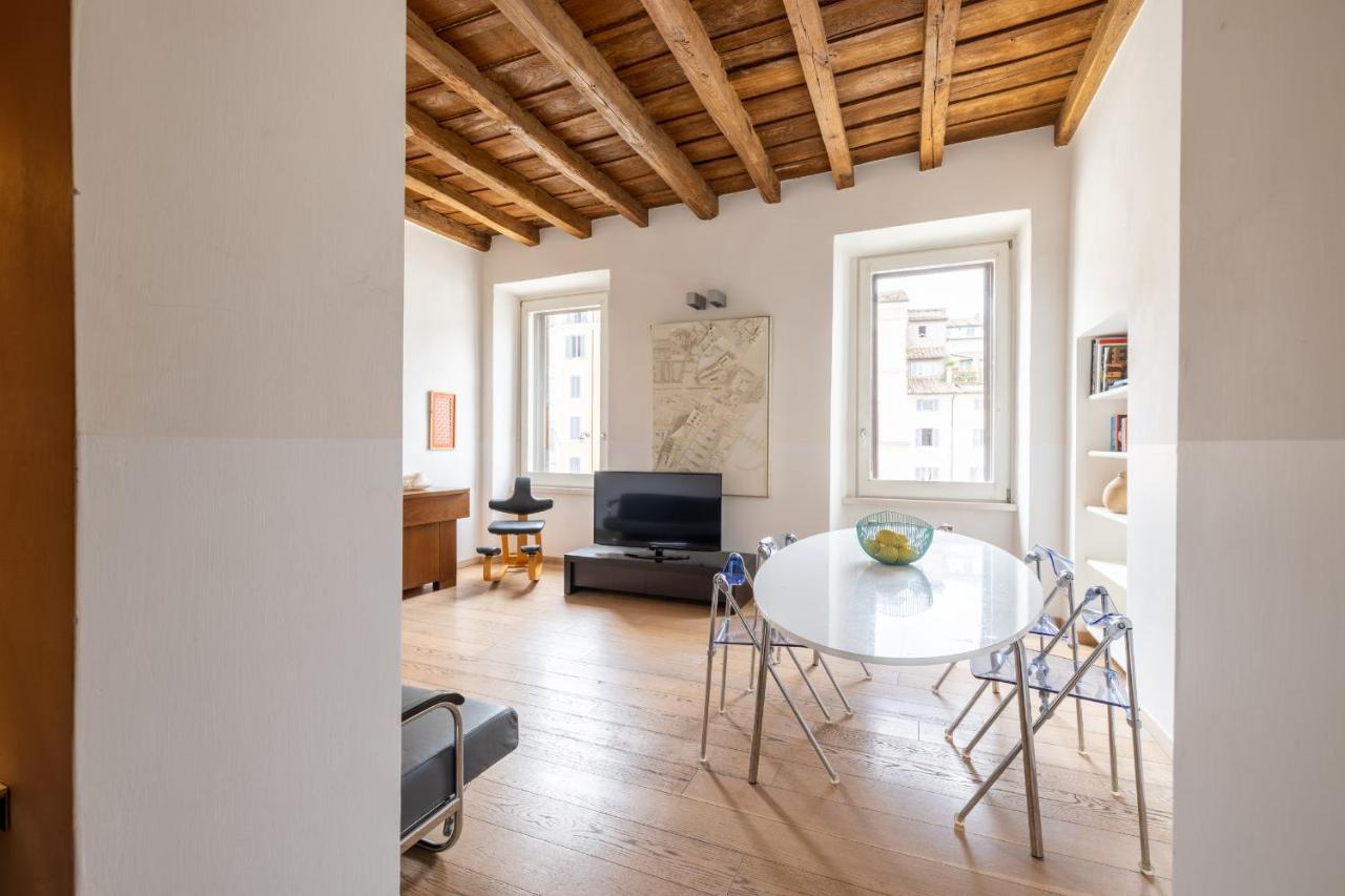 Modern Apartment In Campo De Fiori 로마 외부 사진