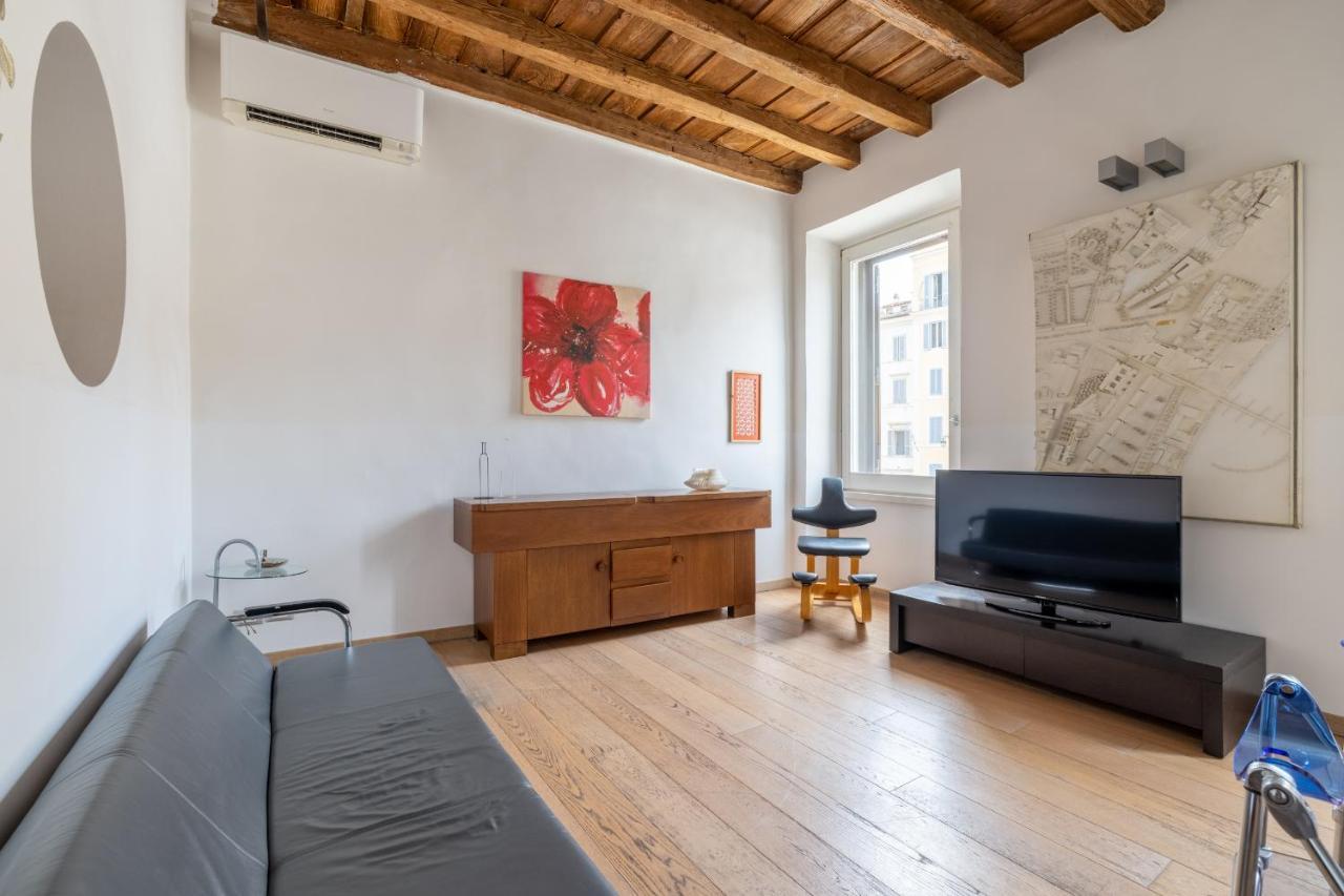Modern Apartment In Campo De Fiori 로마 외부 사진